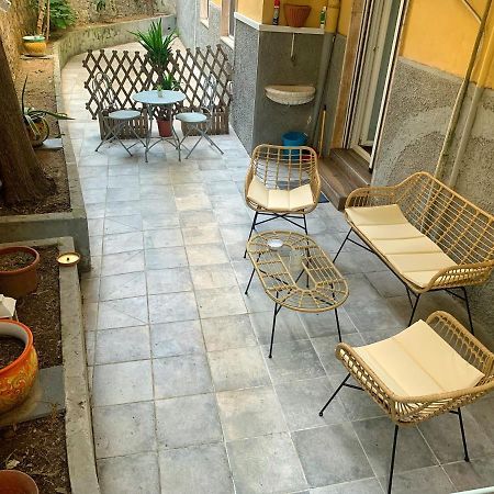 Bed and Breakfast La casa di Alice Salerno Esterno foto