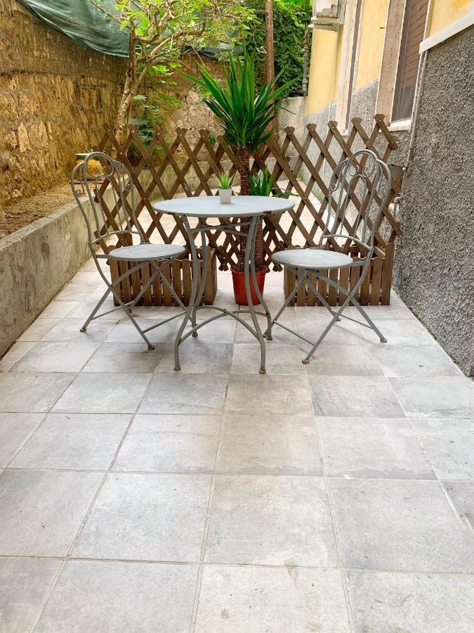 Bed and Breakfast La casa di Alice Salerno Esterno foto